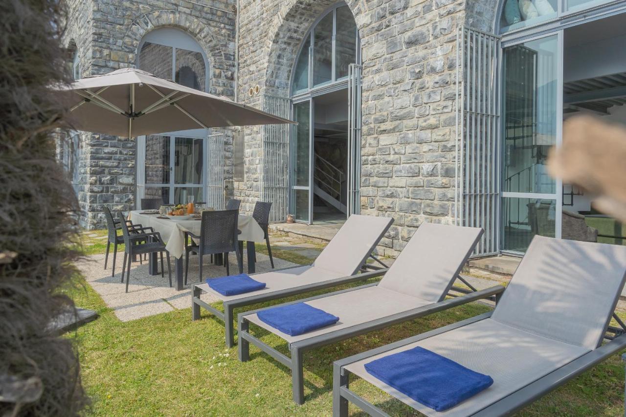 Villa Sasso on Lake Como by RentAllComo Sala Comacina Esterno foto